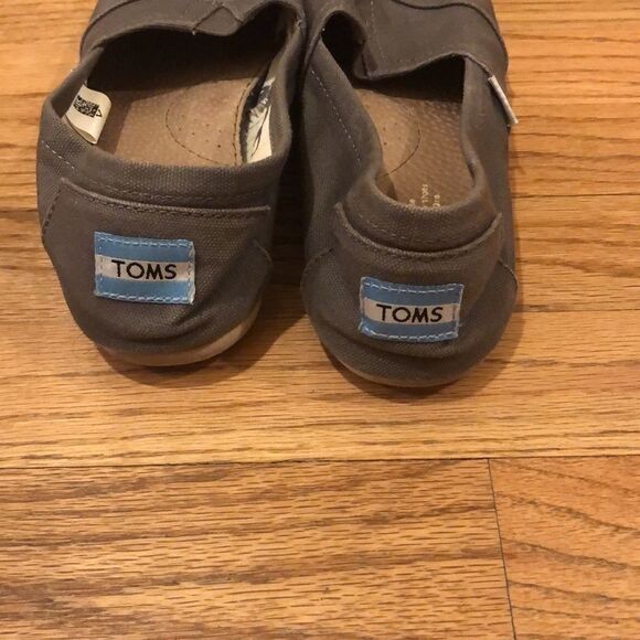 Toms  gray canvas shoe - Picture 3 of 7